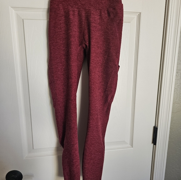 Bombshell - Picture 8 of 10